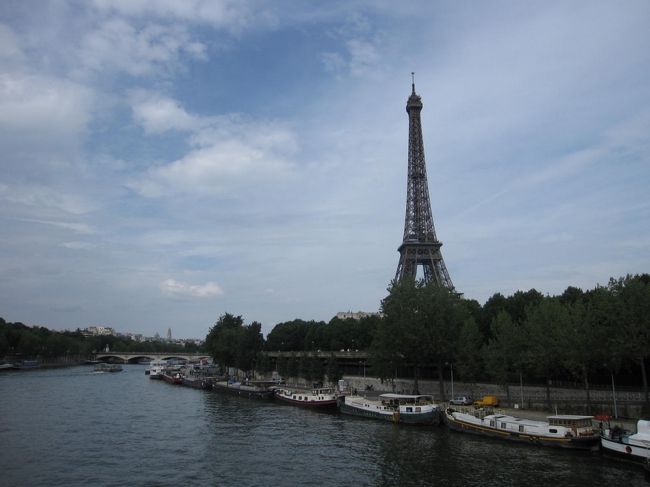 Bir-Hakeim橋からの眺め