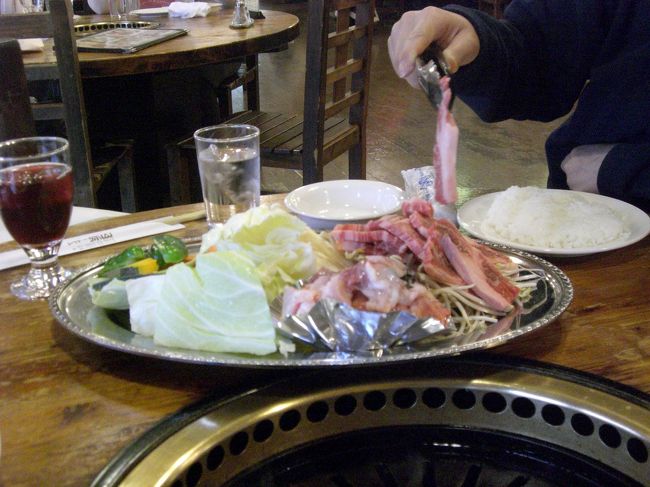 島根ワイナリーに行きワインの試飲。<br />甘く飲みやすいのがあり重いのに沢山買ってしまいました。<br />ジンギスカンで昼食。