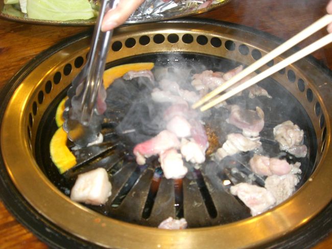 ビール飲みつつお肉を焼き焼き。<br /><br />今回は良縁を求めての旅行でした。<br />早くお礼参りに行きたいものです。