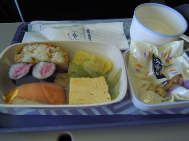 ★大韓航空KE752　名古屋9:35発　ソウル着11:35★<br /><br />まぁ、こんなもんか、、、の機内食