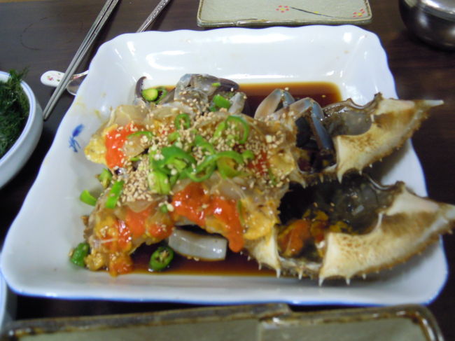 ★カンジャンケジャン★<br /><br />わくわくっ〜♪<br />でも、、、食べにくいんですけど（汗）<br />エビカニフォークが欲しい。<br />もしくは食べやすく切り込み入れて欲しい。