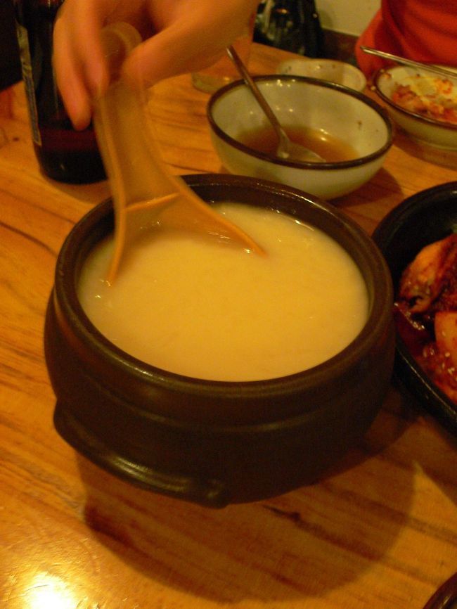 ドンドンチュ。桶みたいな容器にたっぷり！すばらしいー