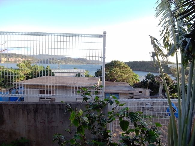 テラスからも一応、海が見える。