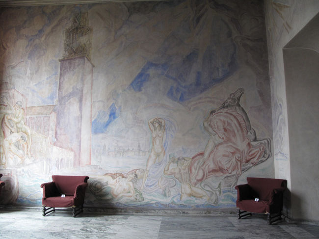 壁画もいろいろな様式で描かれています