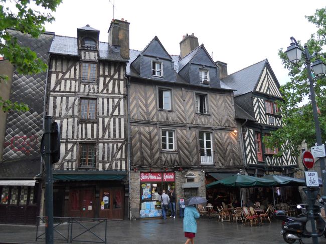 ２０１１年５月２日(月)<br />・戦火を免れた木骨組みが続くブルターニュの中心レンヌ<br />http://4travel.jp/traveler/piachan/album/10575715/<br /><br />・ユースホステル レンヌ<br />http://4travel.jp/overseas/area/europe/france/rennes/tips/10179935/<br />