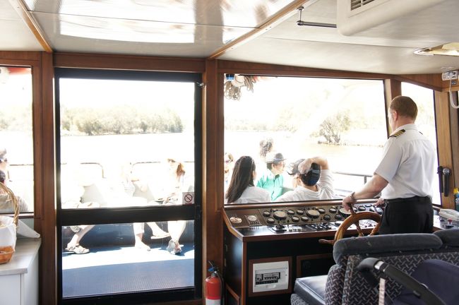 船長さんもフレンドリー。最後にサプライズショーをしてくれました。