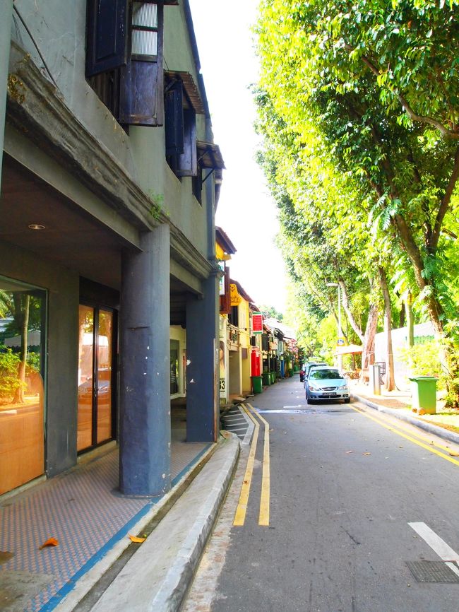 脇道見つけるととりあえず写真撮りたくなる。