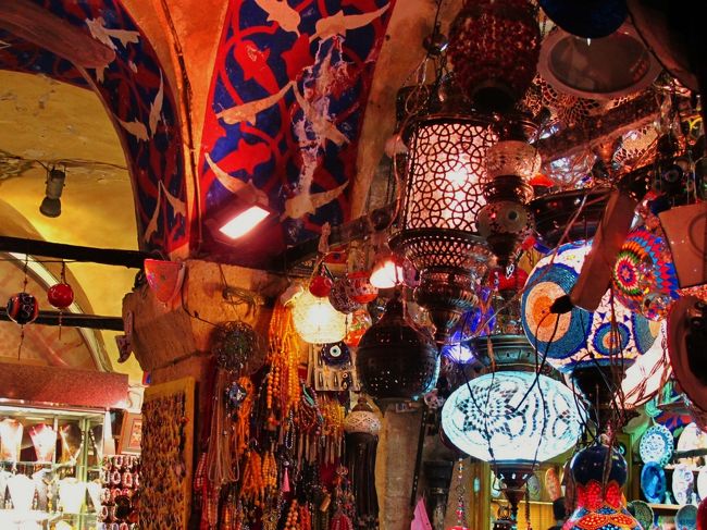 イスタンブール : トルコ トルコ71 イスタンブールo グランドバザール*交渉は日本語で