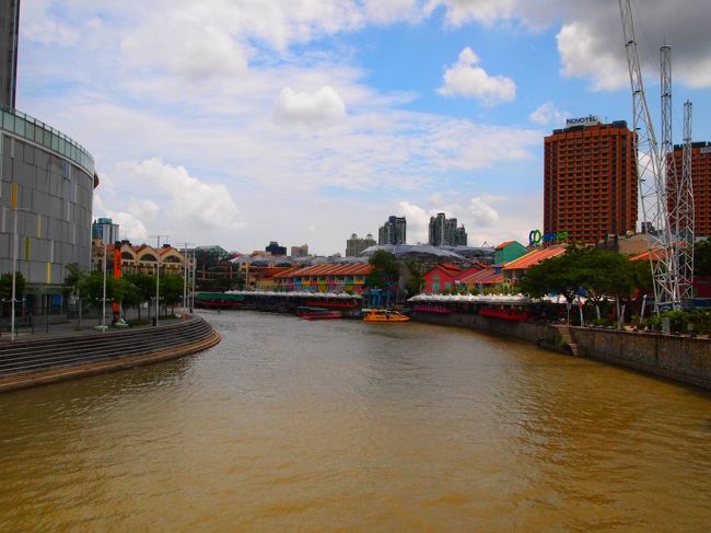 地下鉄で移動して、クラーク・キー到着！！<br />この辺りが一番日差しが強くてジリジリしてた…