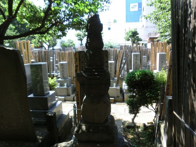 その場所に建てられていた塔。