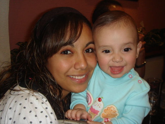 アナとバレンティーナ♪<br />アナ１８歳で４Lお酒飲める子