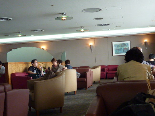 関西空港のＶＩＰ待合室<br />先日利用した上海浦東空港と比べて<br />とてもさびしい