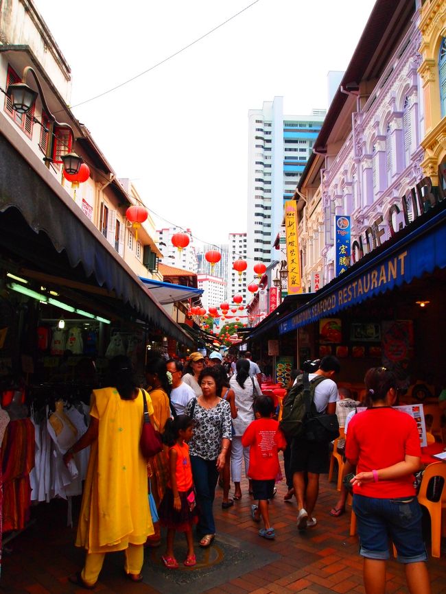 時間帯が…というのもあるかもしれませんが、チャイナタウンが一番人が多いような…。<br />賑やかです。