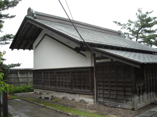 美しい味噌蔵。これは新しい建物。