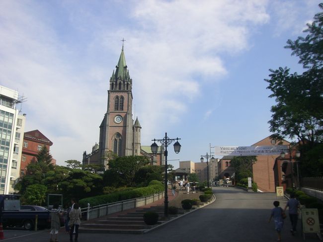 まだまだ歩きます。<br />坂道が多いので疲れました。<br />途中スタバで休憩。<br />アイスアメリカーノがおいしかった！