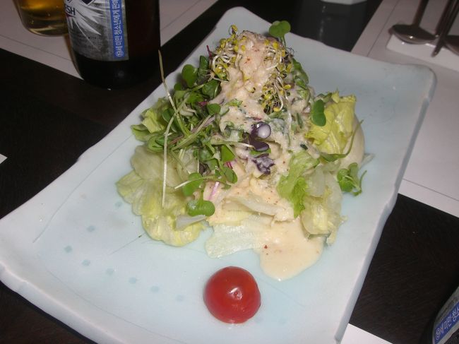 サラダ。普通においしい。<br />