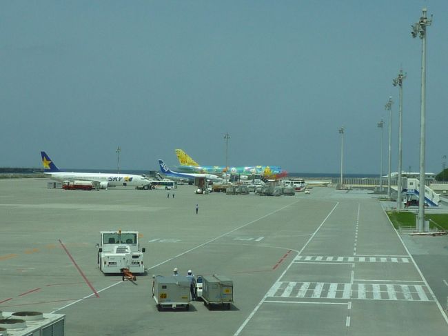 沖縄那覇空港到着