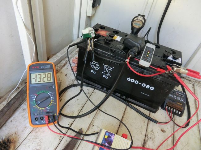 このサイズのバッテリで6時間は問題なしです・・・