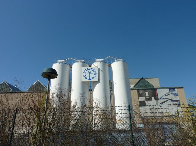 きましたーーー！グスタフスベリ！<br />ここに来たかったのです！<br />テンションあがります！<br /><br />空も快晴！