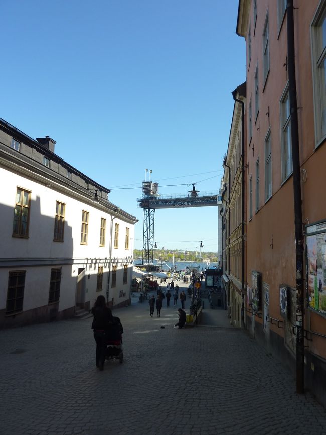 お昼をどうしようか悩んだ結果、グスタフスベリではなく市内に戻って食べることに。<br />１３時ごろにスラッセンへ戻ってきました。<br />これから徒歩で向かいます。