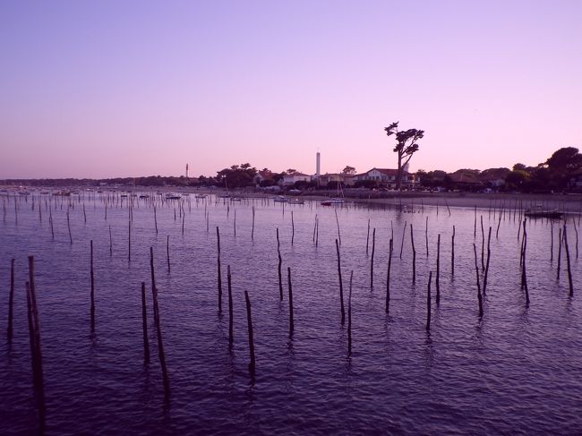 少し肌寒い静かな静かなアーカション湾