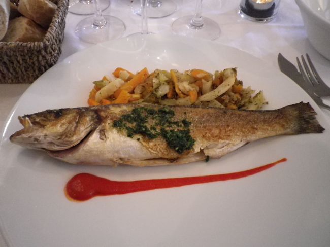 メインはお魚のグリル