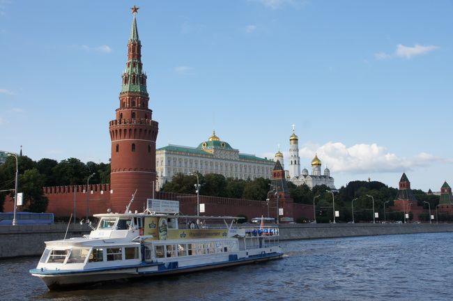 ハイライト！なんですが、はっきりいって逆光っぷりが半端無いです。時刻は19時頃。白夜なので24時頃まで同じくらい明るいです。