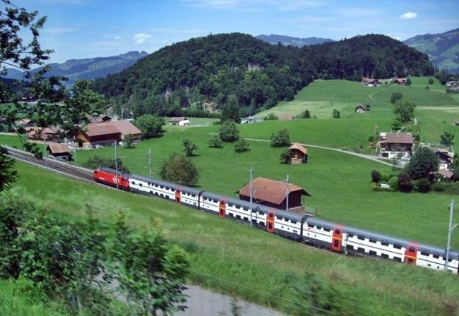 アイガー メンヒ ユングフラウ 壁紙にしたい絶景 ユングフラウ鉄道で Top Of Europe を目指す ユングフラウ周辺 スイス の旅行記 ブログ By Window Sideさん フォートラベル