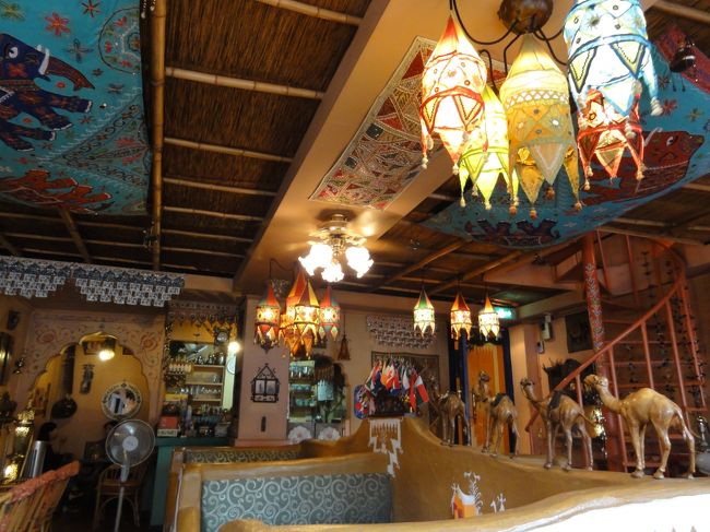 店内はこんな感じ。可愛いじゃん