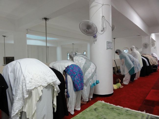 色々な国の女性が一緒に礼拝していました。<br />ソウルにはここにしかないようですので、集まるのですね。