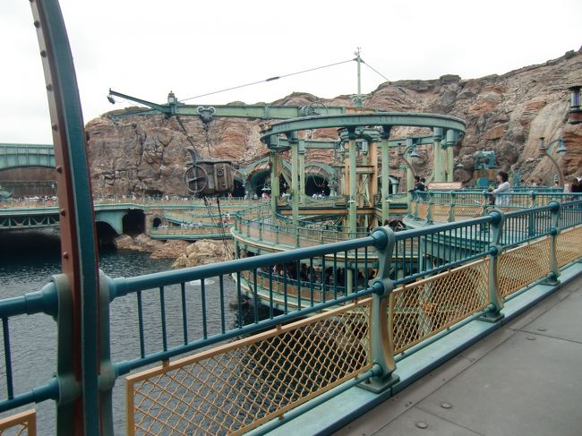 　次は、海底２万マイルを目指します。<br /><br />行くところ行くところ、待ち時間が少なくて<br /><br />本当にラッキー・・