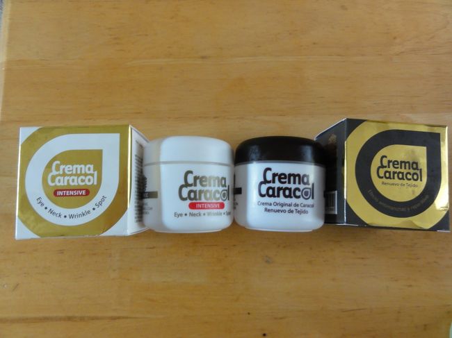 絶対にオススメなのが、ジャミンギョンのかたつむりクリーム<br />ワトソンズ明洞２街店に９９００ウォンでありました。<br />せっかく韓国に来たんだからと、ホテルのネットで調べてからこれに辿り着きました。<br />安くて評判も良いし、ちょっと流行り物を試してみたい私には丁度良かったです。