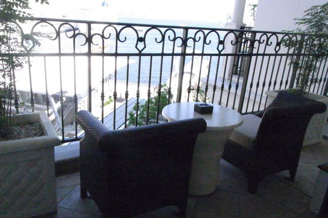 バルコニーからもお風呂と同じ眺めが。気持ちいい〜。