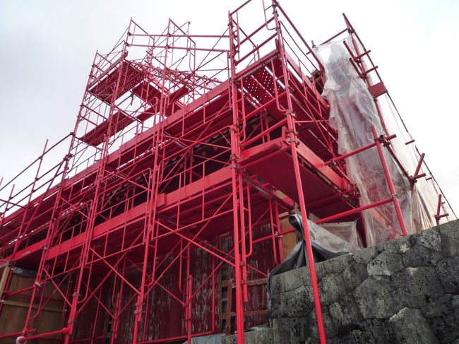 只今、漆の塗り直し中。