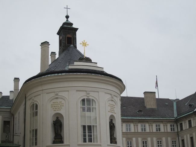 プラハ城周辺を散策。