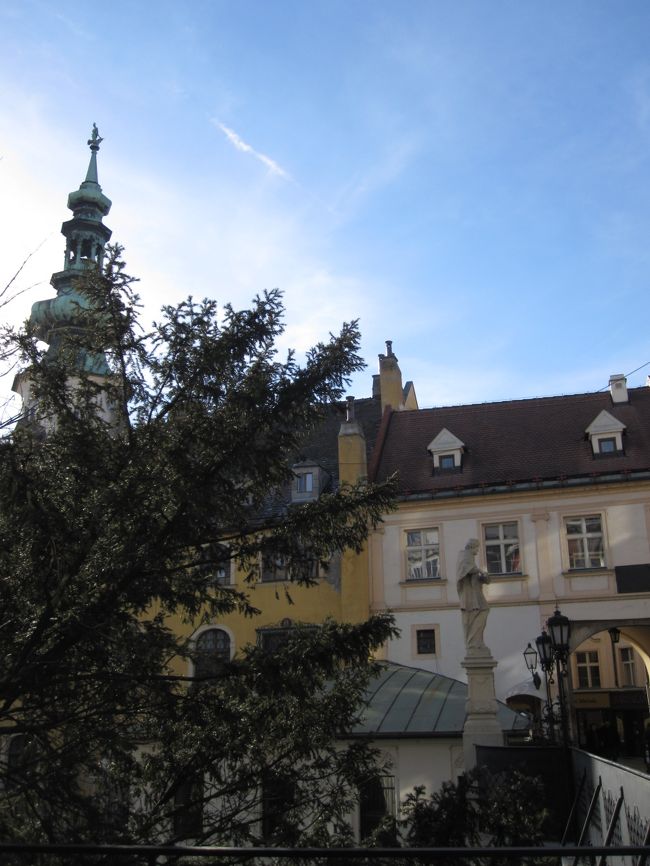 二カ国目、スロバキアのブラチスラヴァに到着です。