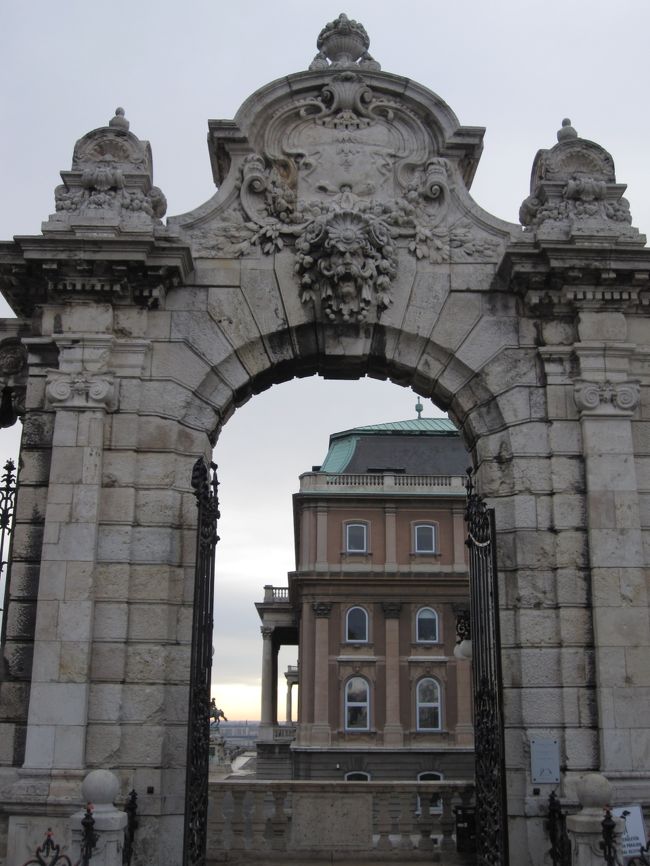 王宮周辺の散策。