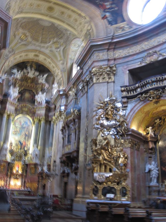 最後に、ペーター教会に立ち寄りました。