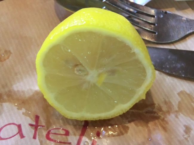 レモンは半分