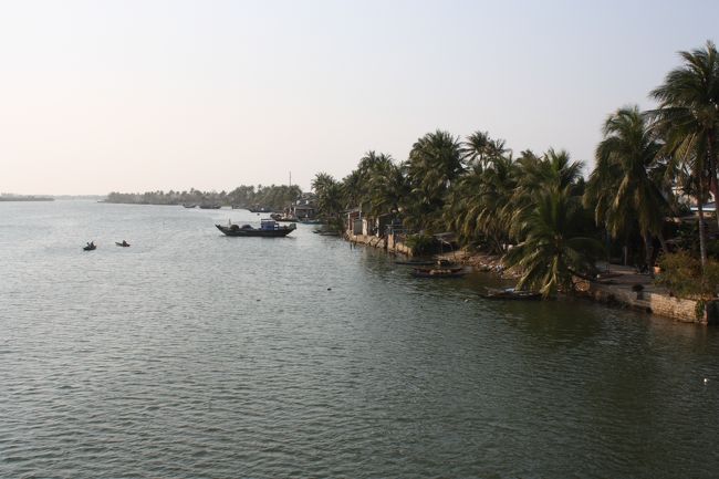 特に海に入ることも無く帰ってくる。<br />途中の川