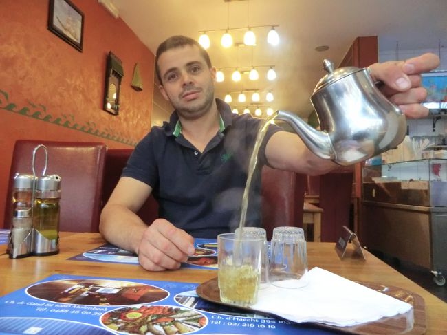 お酒を置いていないが、お茶が美味しいと此れを進めてくれました・・・