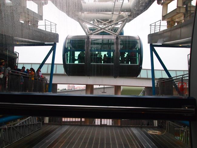 乗りました！<br />これから約30分の空の旅（？）です〜♪