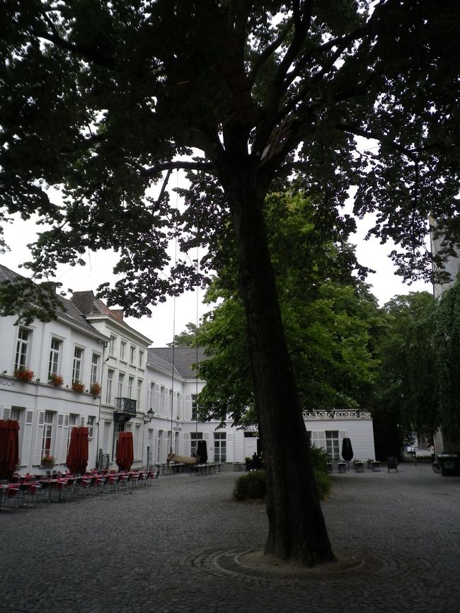 B&amp;Bのある町から数キロ離れたところにある、<br />コルトレイクの街に来ました。