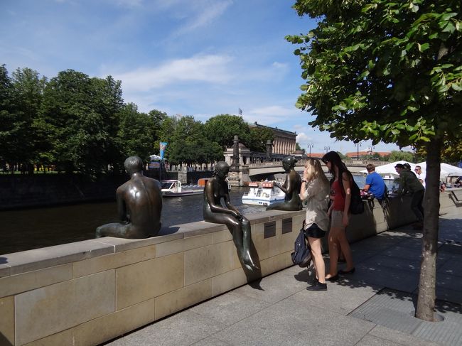 シュプレー川岸ではのんびり