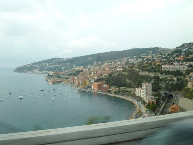 2日目<br />ニースからバスでモナコへ向かいます