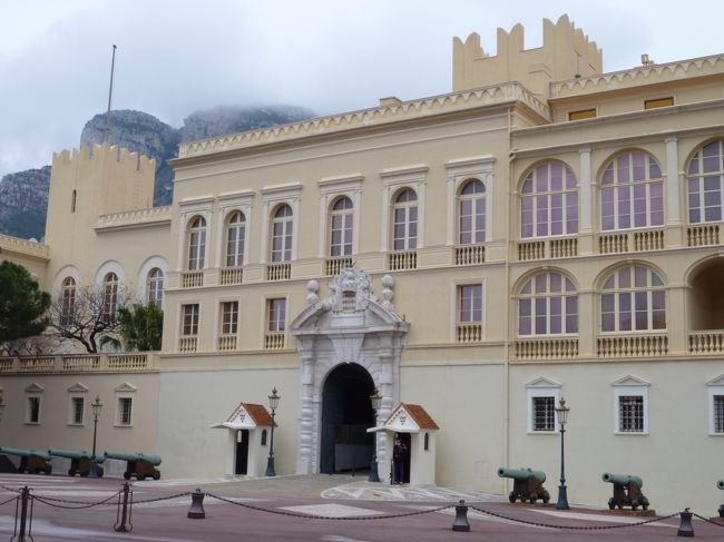モンテカルロのモナコ大公宮殿