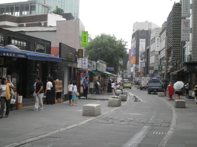 次は、仁寺洞(インサドン)へ。昔の名残があり、私の大好きな街の１つです。