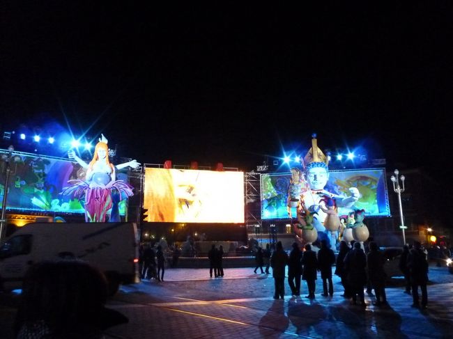 夜のニースを散策