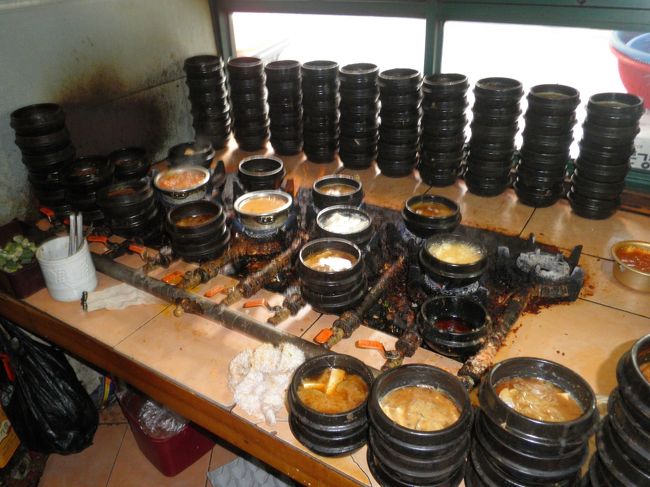 「写真を撮ってもいいですか(サジンチゴドテヨ)？」と言って、撮らせてもらいました。(先月のＮＨＫラジオのハングル講座のおいしいフレーズです。やった。通じました。)