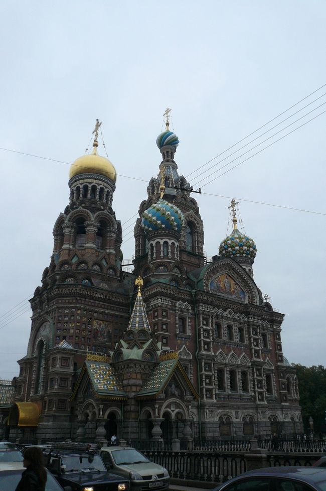 ロシア皇帝アレクサンドル2世が暗殺された地に建てられた教会<br />